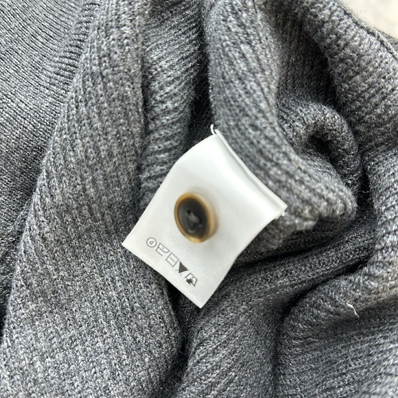 Grayers Clothiers Henley Sweater - Picture 8 of 8